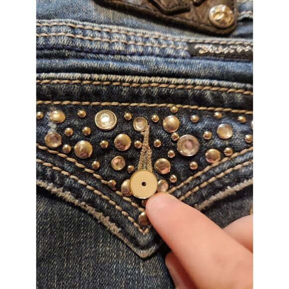 Miss Me Studded Diamond Bedazzled Straight Jeans sz 31 - Picture 3 of 5